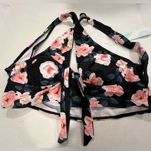 NWT Dressfo Women XXL Racer Back Bikini Top Black Floral V-Neck  Built-In Bra